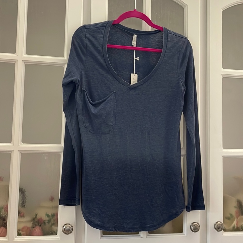 NWT Z Supply long sleeve Blue t-shirt